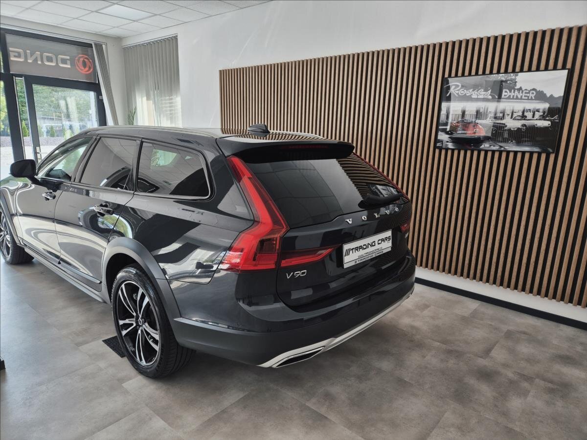 Volvo V90 Kombi 2,0 l 177 kw