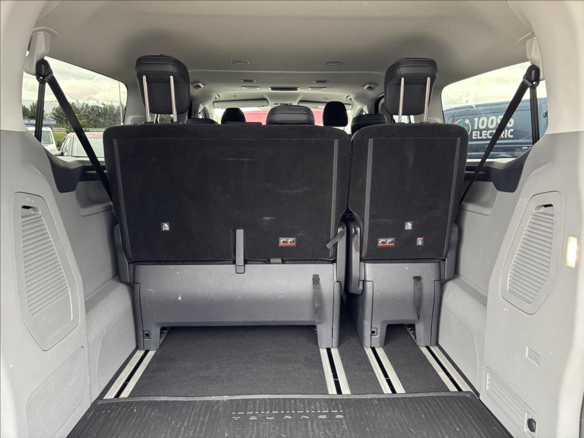 Ford Tourneo Custom Kombi 2,0 l 125 kw