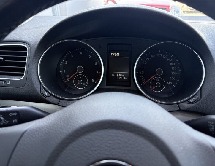 Volkswagen Golf Hatchback 1,2 l 77 kw