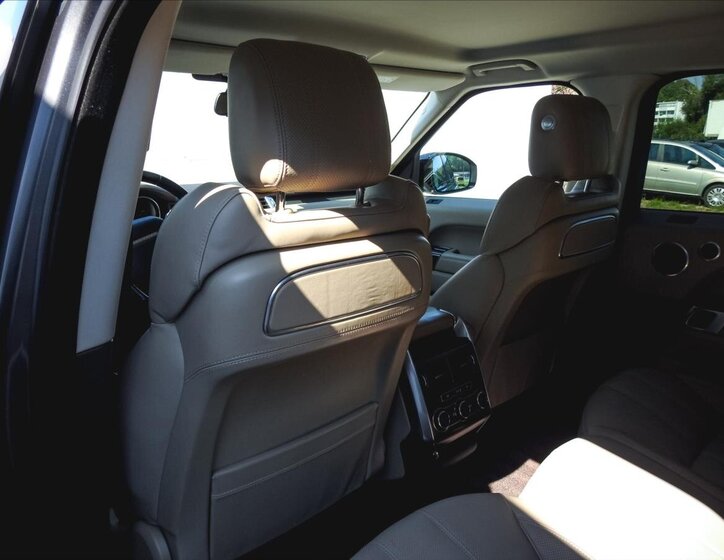 Land Rover Range Rover Sport SUV 4,4 l 250 kw