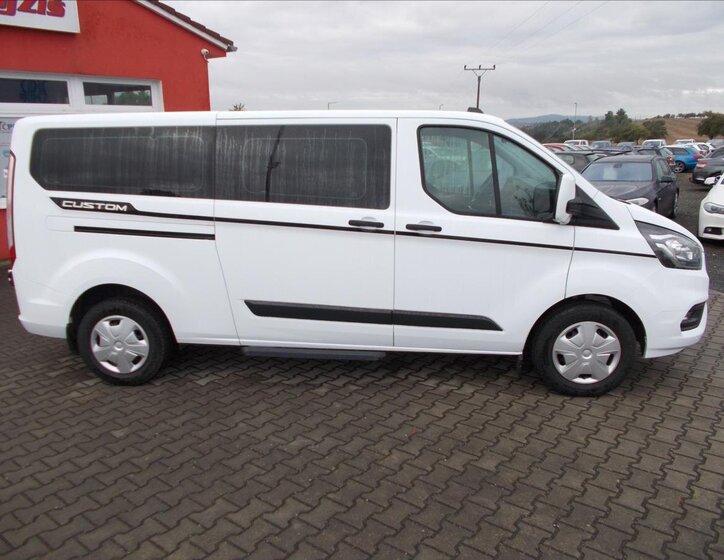 Ford Transit Custom 8