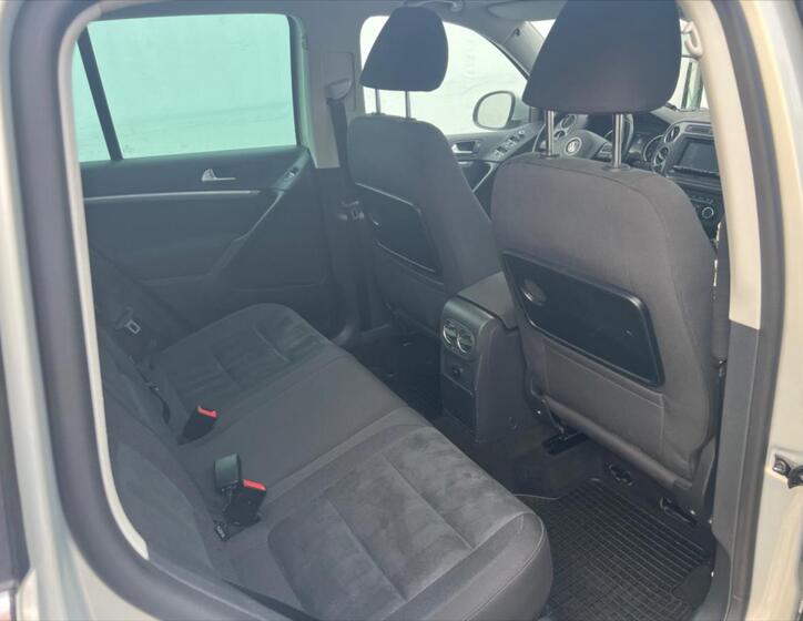 Volkswagen Tiguan 15