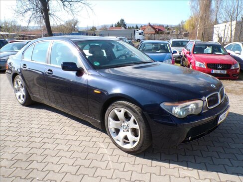 BMW Řada 7 Sedan / Limuzína 3,6 l 200 kw