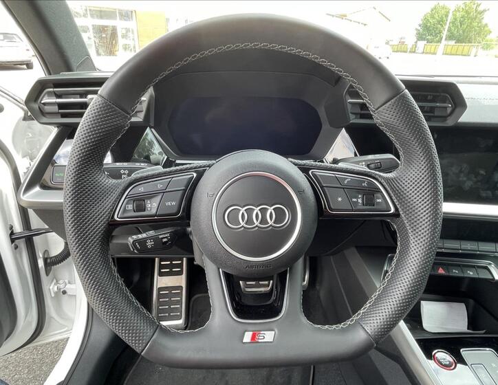Audi S3 10
