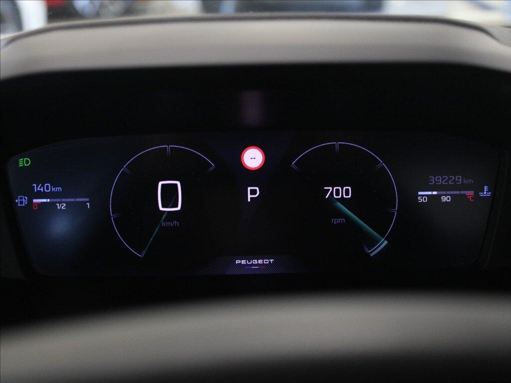 Peugeot 2008 SUV / Terénní 1,2 l 96 kw