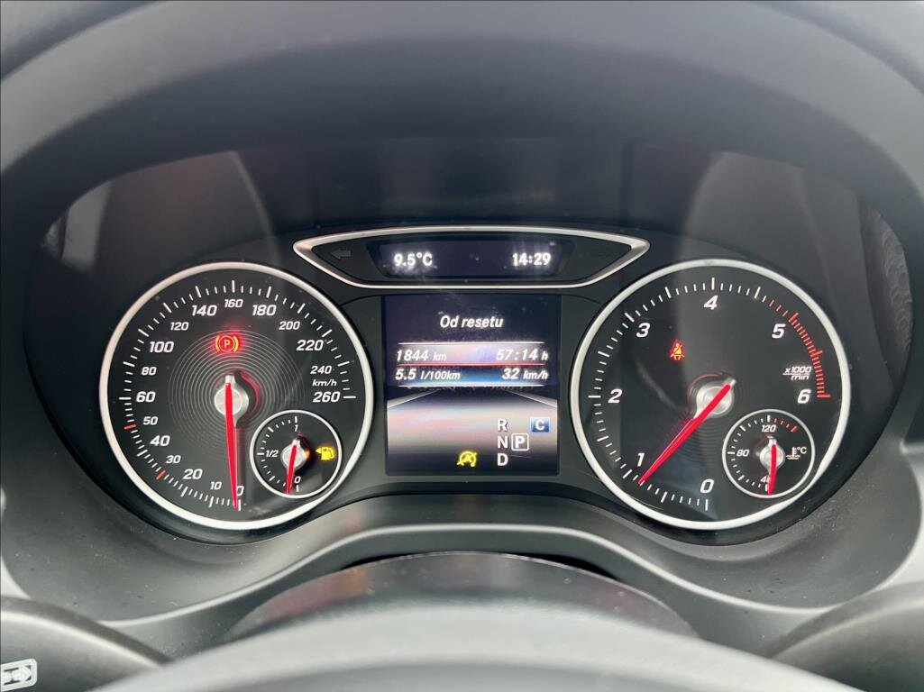 Mercedes-Benz Třídy A Hatchback 1,5 l 80 kw