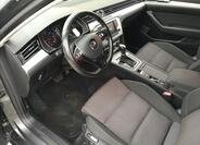 Volkswagen Passat 12