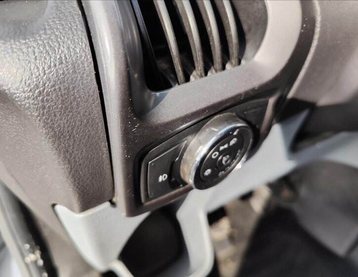 Ford Transit Custom Kombi 2,2 l 92 kw