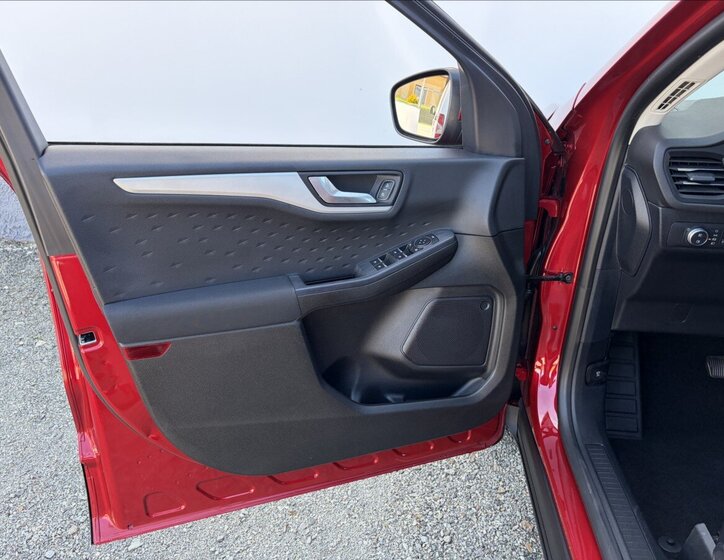 Ford Kuga Kombi 2,0 l 140 kw