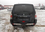 Mitsubishi Pajero SUV 3,2 l 147 kw