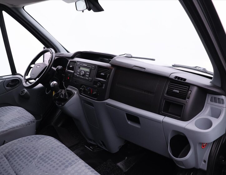 Ford Transit Kombi 2,2 l 63 kw
