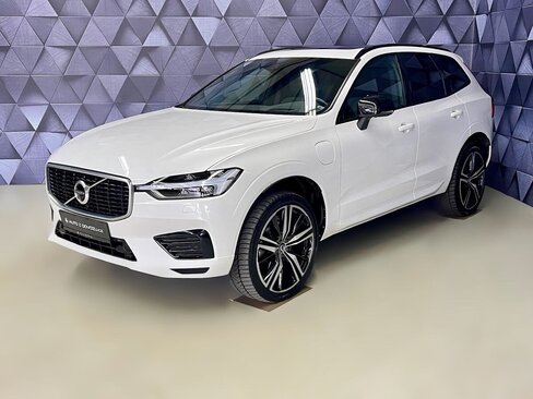 Volvo XC60 SUV / Terénní 2,0 l 288 kw