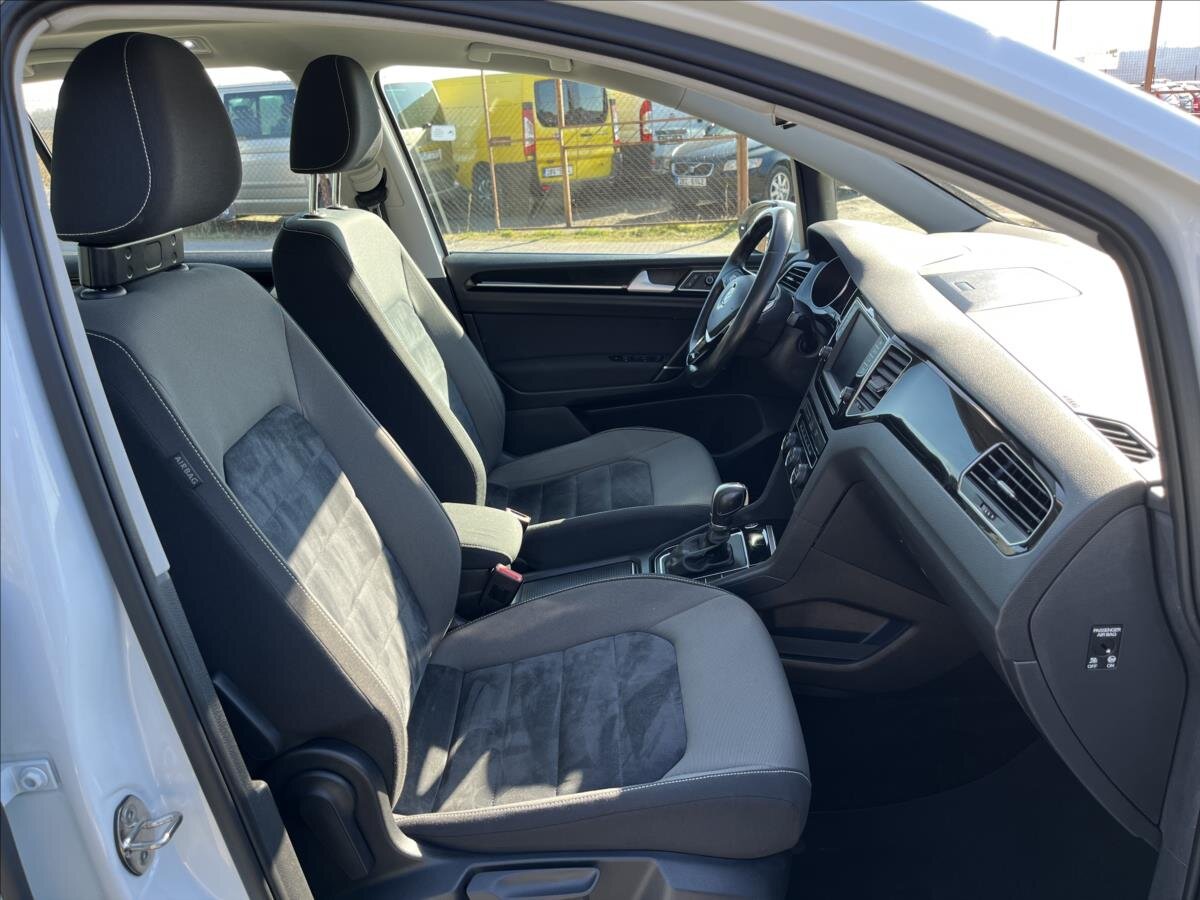 Volkswagen Golf Sportsvan Kombi 1,6 l 81 kw