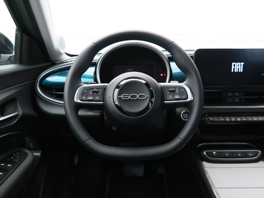 Fiat 600 Hatchback 1,2 l 100 kw