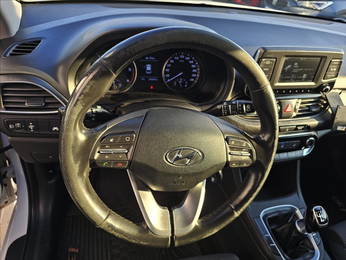 Hyundai i30 Kombi 1,6 l 81 kw