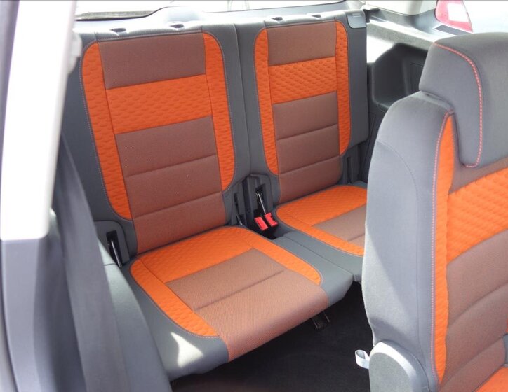 Volkswagen Touran MPV 2,0 l 103 kw