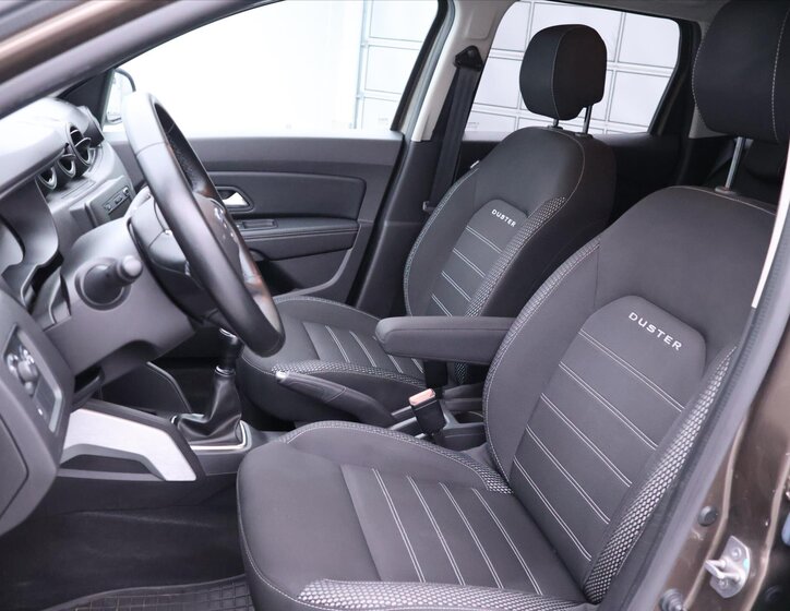 Dacia Duster SUV 999,0 74 kw