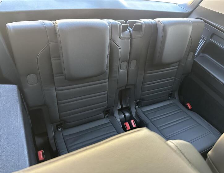 Volkswagen Touran 25