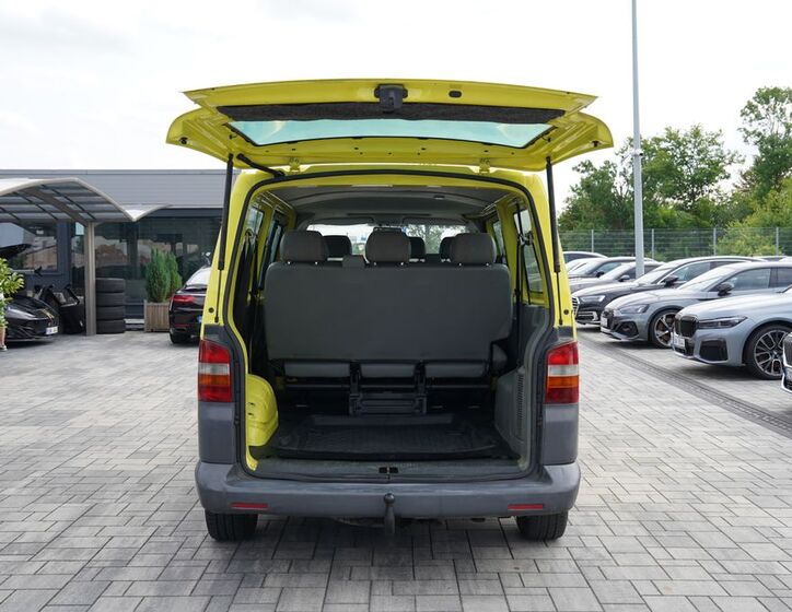 Volkswagen Caravelle 12