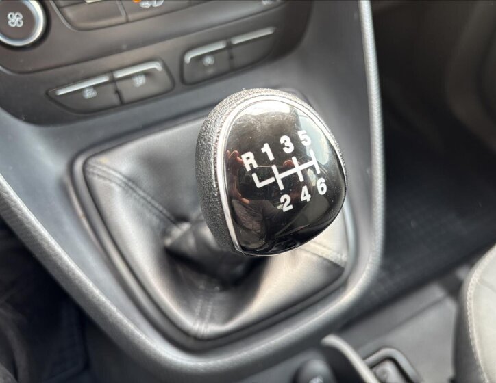 Ford Transit Connect Skříň 1,5 l 74 kw