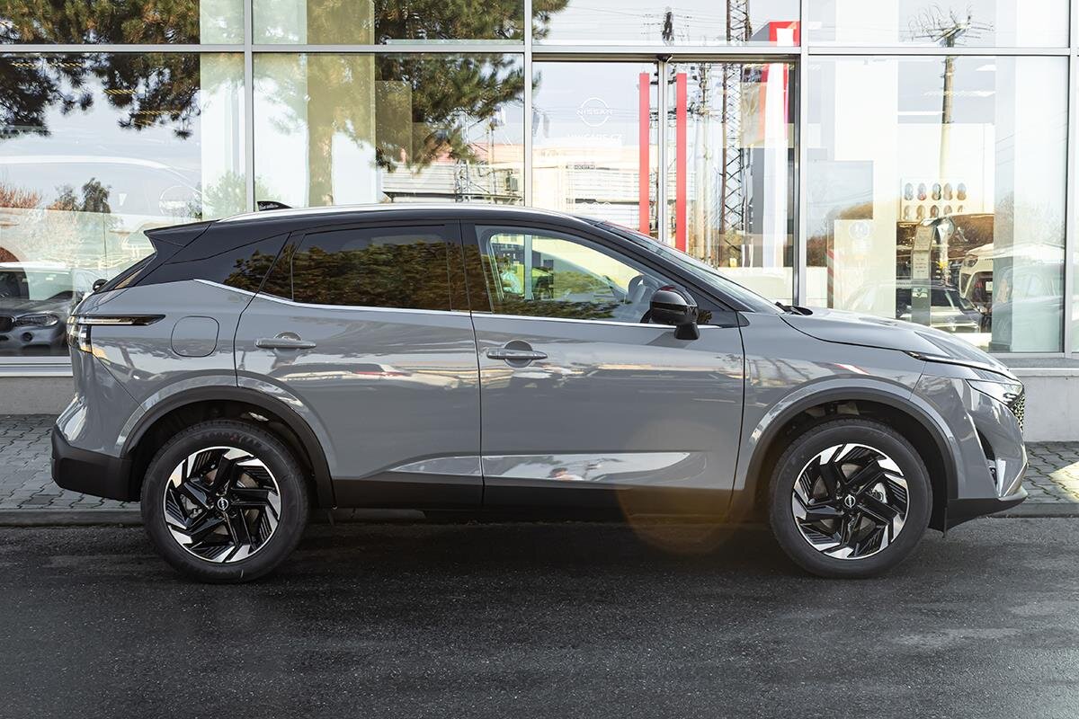 Nissan Qashqai SUV / Terénní 1,3 l 116 kw