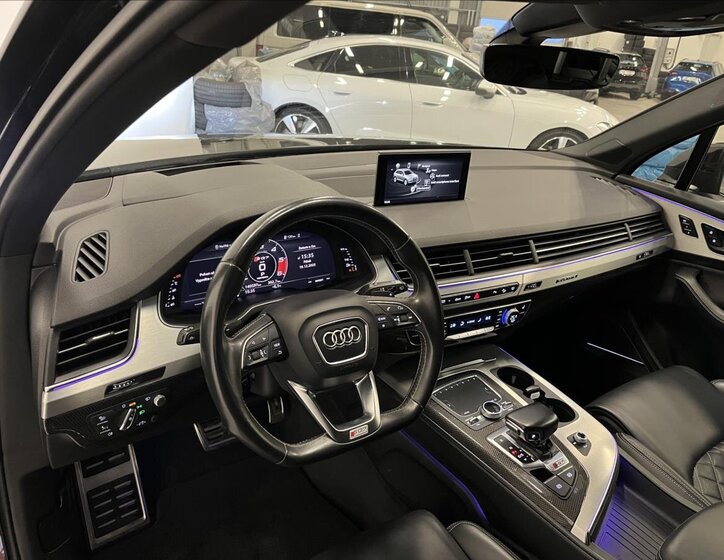 Audi SQ7 7