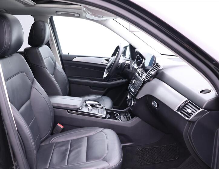 Mercedes-Benz GLE 15