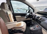 Peugeot 807 MPV 2,2 l 94 kw