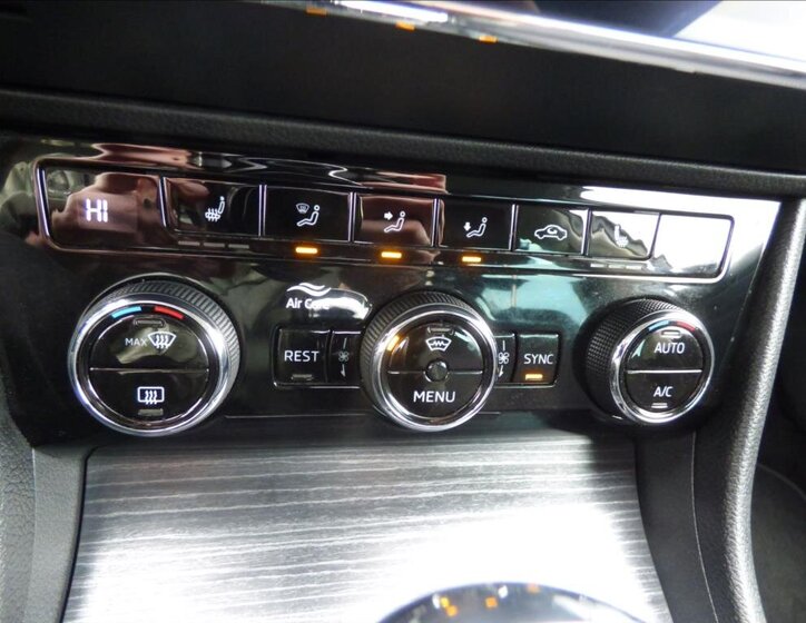 Škoda Superb Kombi 2,0 l 147 kw