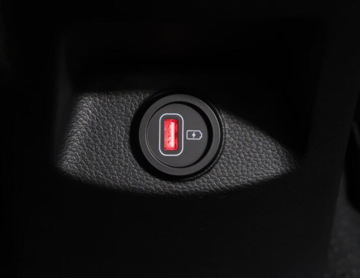 KIA Stonic SUV 1,2 l 57 kw