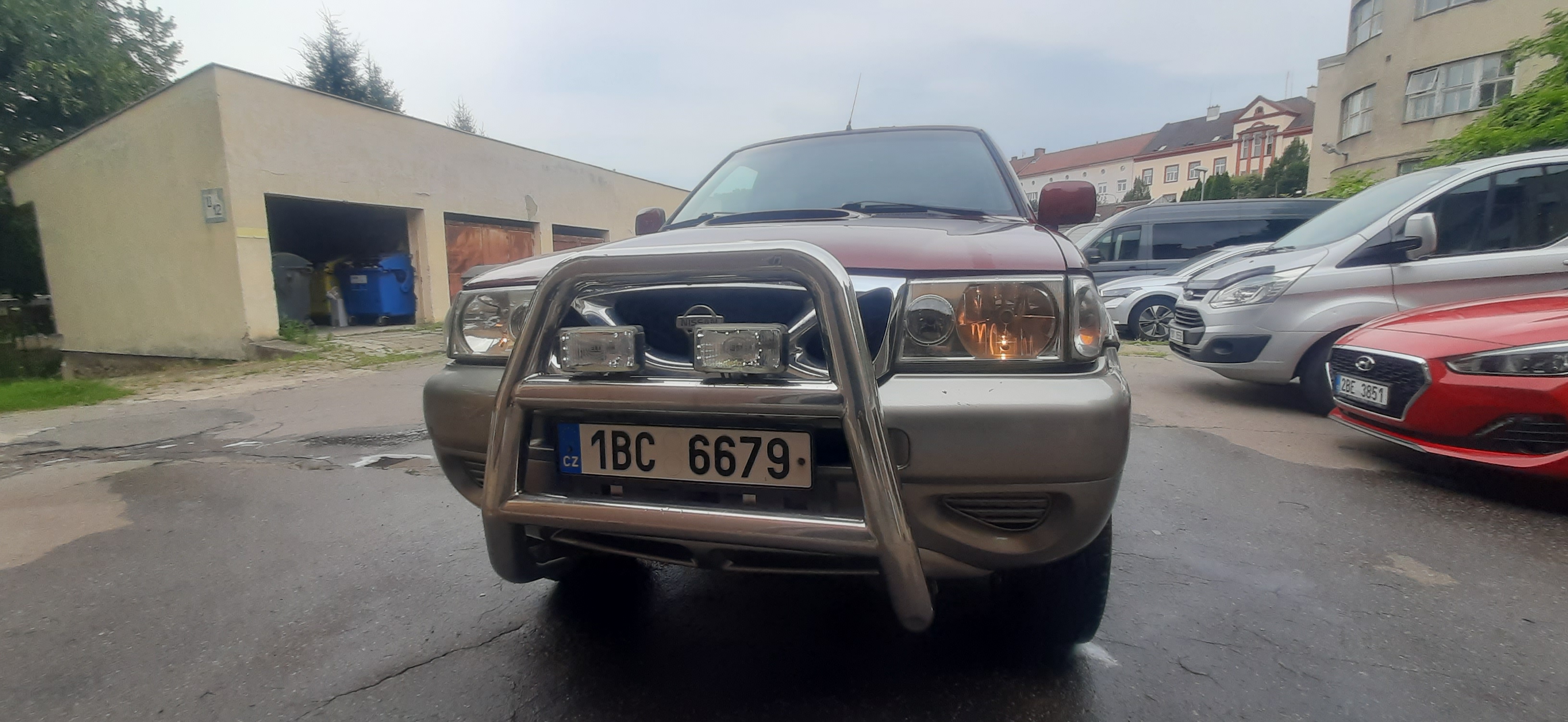 Nissan Terrano II