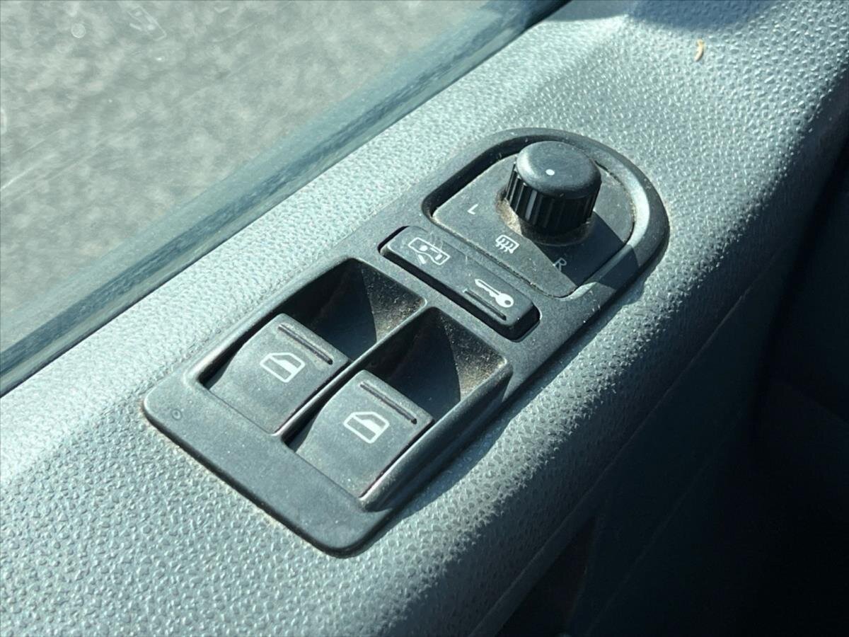 Volkswagen Multivan Kombi 2,5 l 96 kw