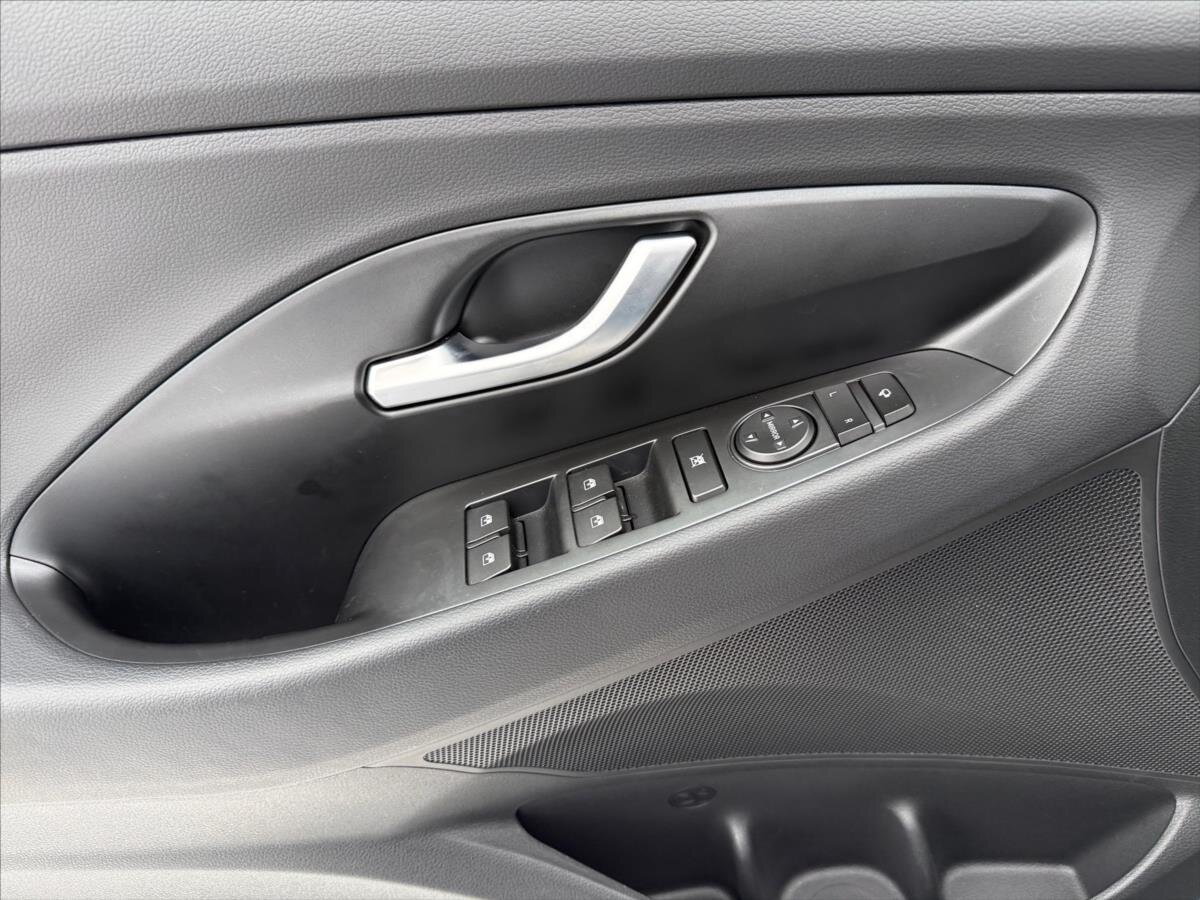 Hyundai i30 Kombi 998,0 73 kw