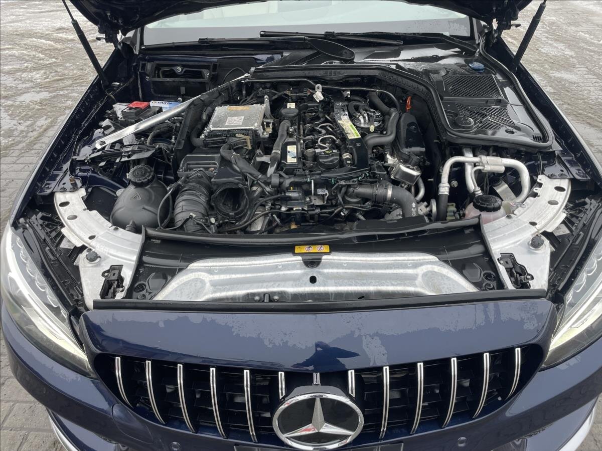 Mercedes-Benz Třídy C Kombi 2,1 l 125 kw