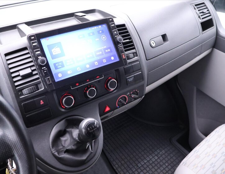 Volkswagen Transporter Kombi 2,0 l 75 kw