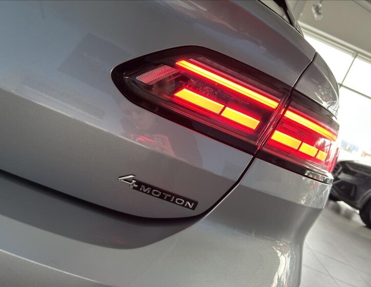 Volkswagen Arteon Kombi 2,0 l 147 kw