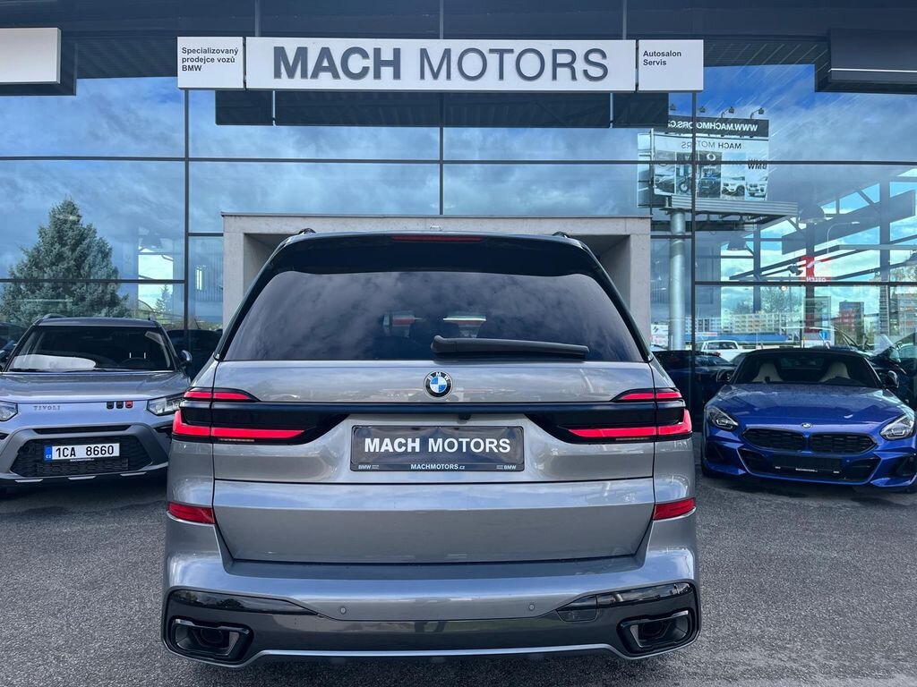 BMW X7 SUV / Terénní 3,0 l 250 kw
