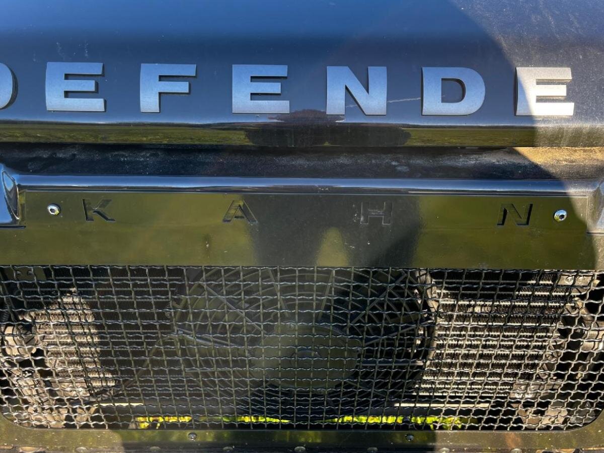 Land Rover Defender SUV / Terénní 2,2 l 90 kw