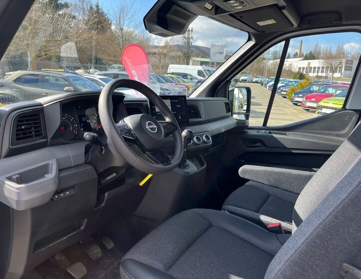 Nissan Interstar Skříň 2,0 l 96 kw