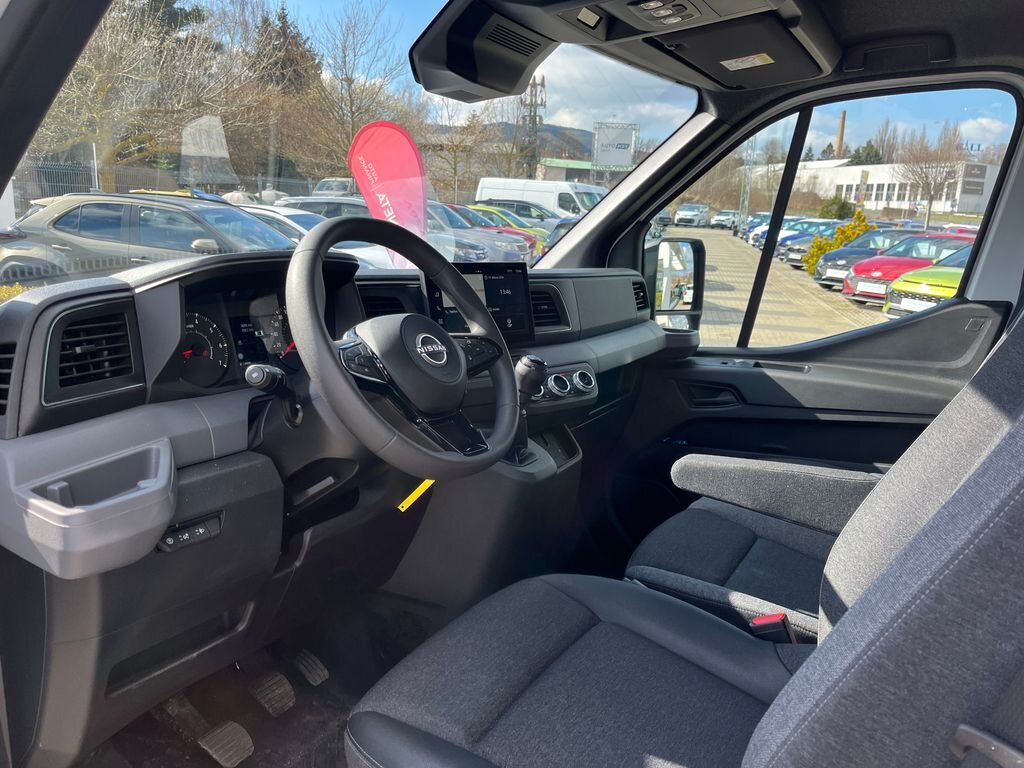 Nissan Interstar Skříň 2,0 l 96 kw