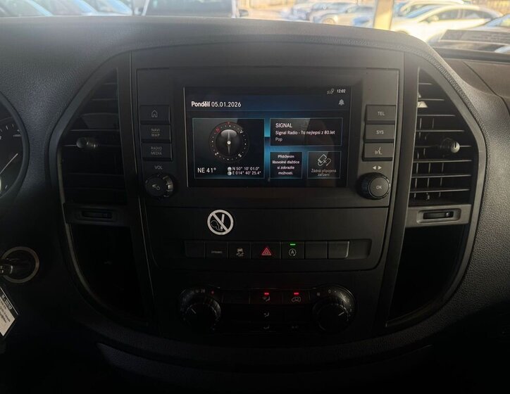 Mercedes-Benz Vito 13