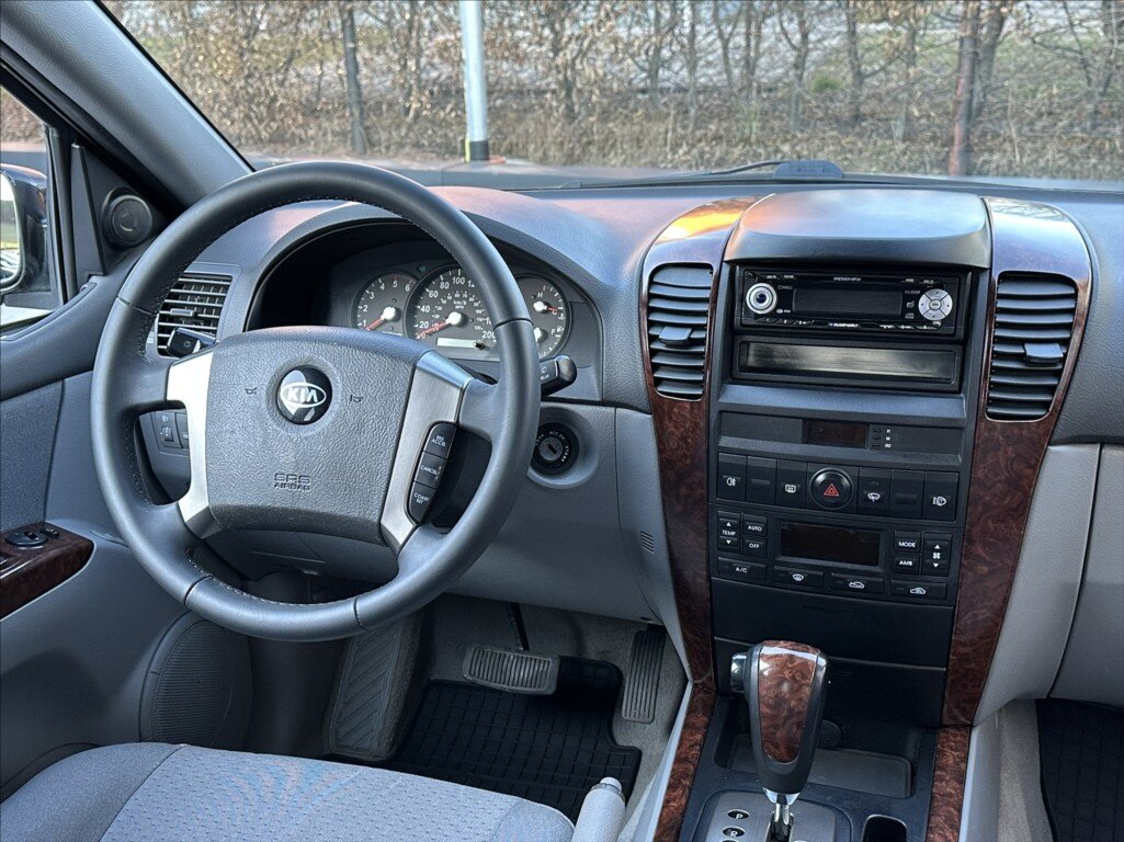 KIA Sorento SUV / Terénní 2,5 l 103 kw