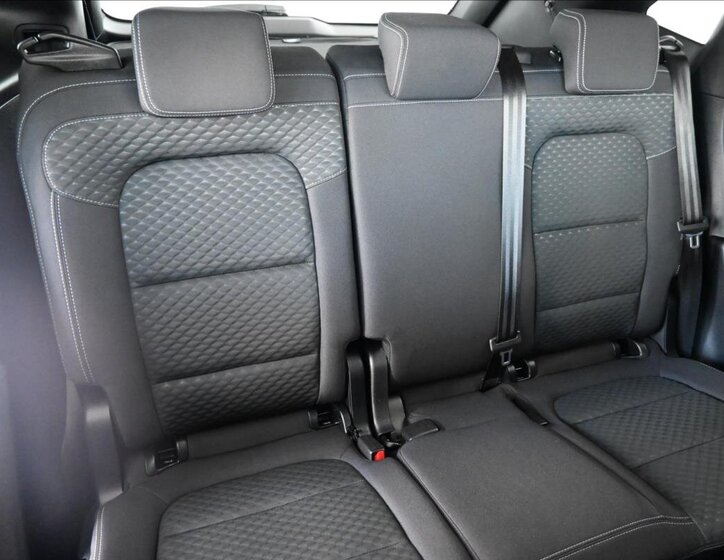 Ford Kuga SUV / Terénní 1,5 l 88 kw