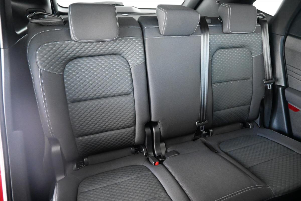 Ford Kuga SUV / Terénní 1,5 l 88 kw