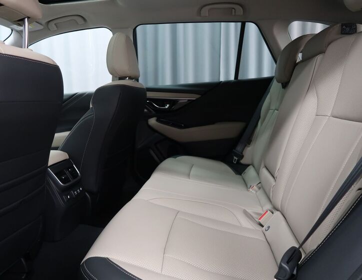 Subaru Outback 7
