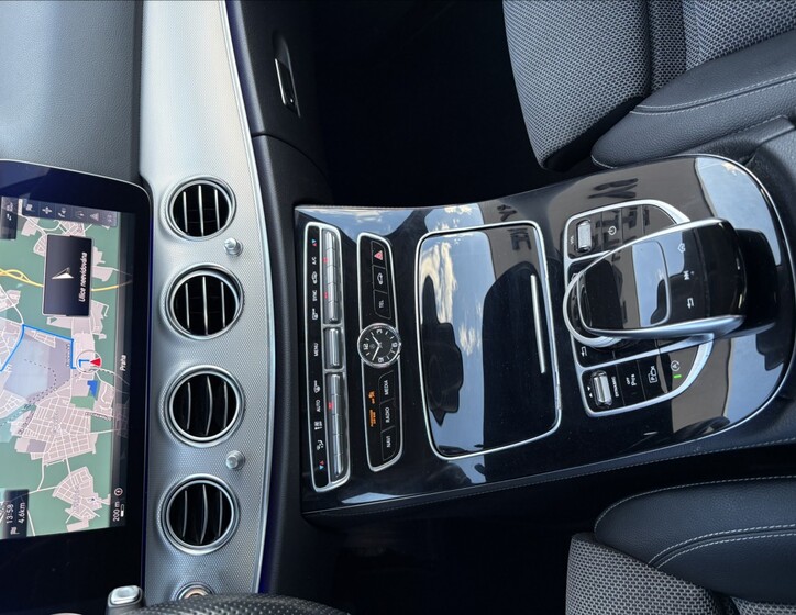 Mercedes-Benz Třídy E 17