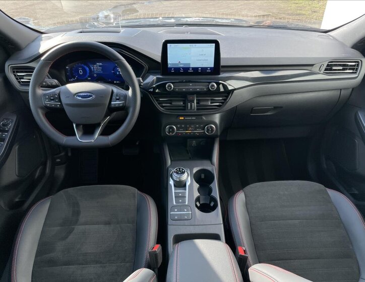 Ford Kuga SUV / Terénní 2,5 l 112 kw