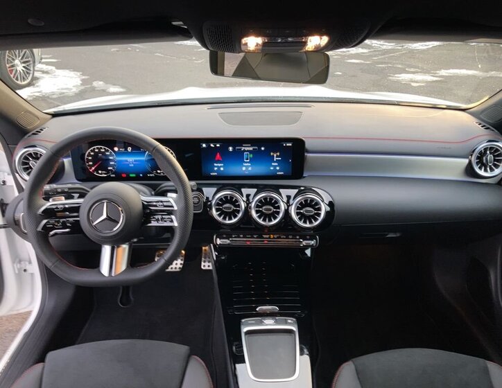 Mercedes-Benz CLA Kombi 1,3 l 120 kw