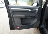 Volkswagen Touran Kombi 2,0 l 100 kw