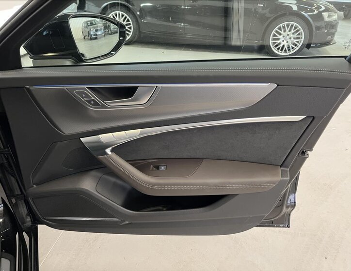 Audi A6 Allroad Kombi 3,0 l 253 kw